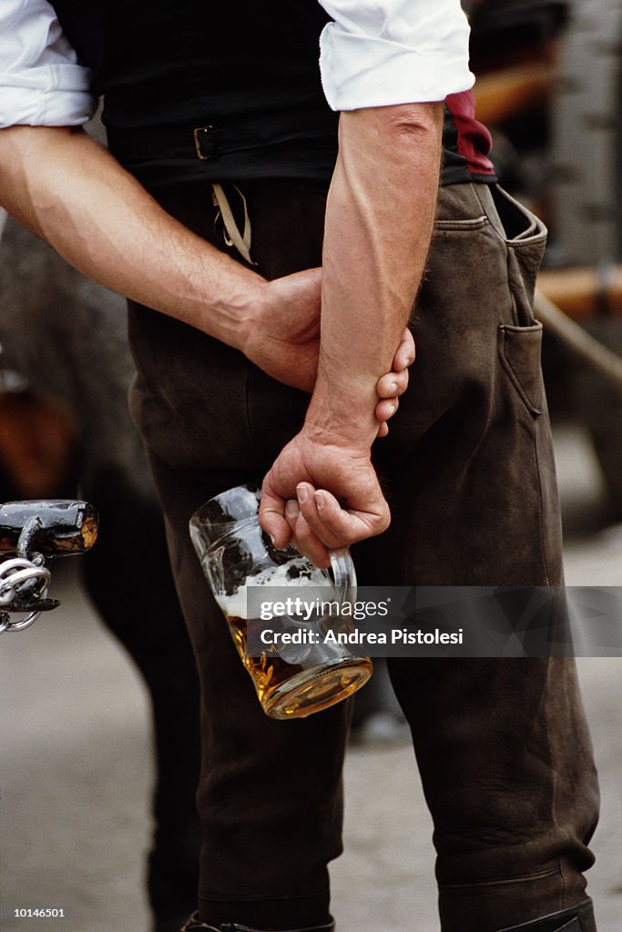 PARADE COSTUMES, OCTOBERFEST, MUNICH