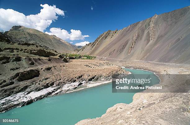 indus river, ladakh, india - indus valley stock pictures, royalty-free photos & images