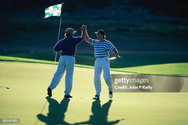High Five Course Golf High Five Photos and Premium High Res Pictures - Getty Images