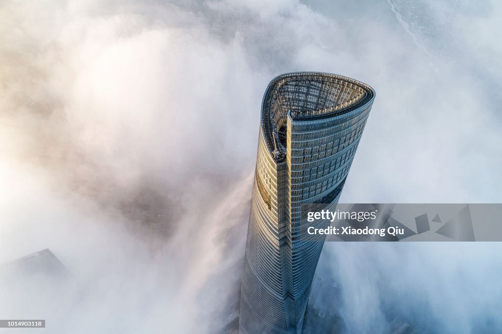 Aerial View Of Shanghai Lujiazui In Clouds Foto De Stock Getty Images aerial-view-of-shanghai-lujiazui-in-clouds-foto-de-stock-getty-images
