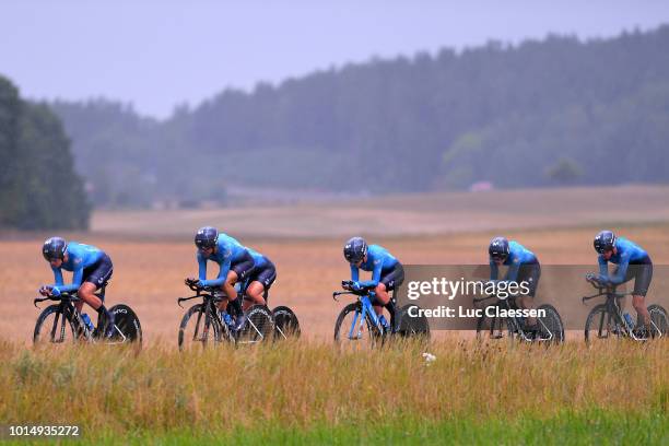 Aude Biannic of France and Movistar Team / Margarita Victoria Garcia of Spain and Movistar Team / Alicia González of Spain and Movistar Team /...