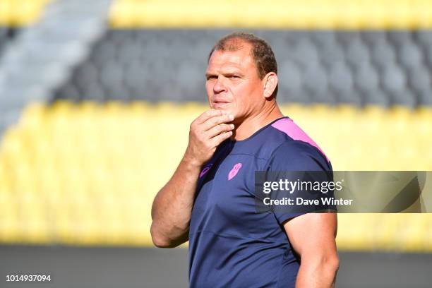 Stade Francais Paris forwards coach Pieter De Villiers during the pre-season friendly match between La Rochelle and Stade Francais on August 10, 2018...