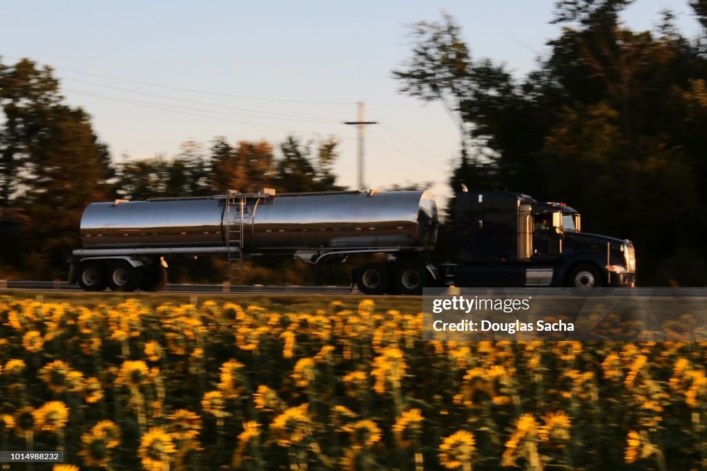 Truck and trailer with Liquid container on the highway