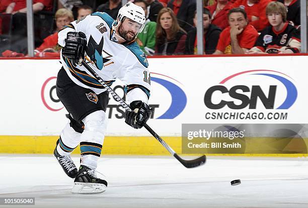 Patrick Marleau of the San Jose Sharks shoots the puck at Game Four of the Western Conference Finals against the Chicago Blackhawks, during the 2010...