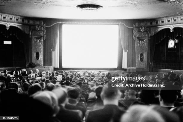 audience in movie theater, 1935 - 電影院 個照片及圖片檔