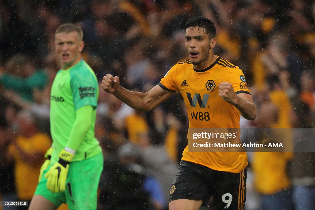 Wolverhampton Wanderers v Everton FC - Premier League