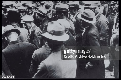 CROWD OF MEN, 1930, JACKETS AND HATS