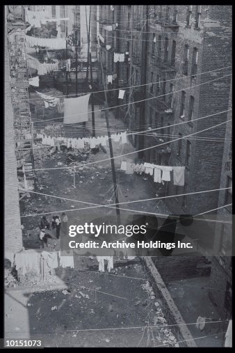 OVERHEAD VIEW OF WIDE ALLEY, 1930S