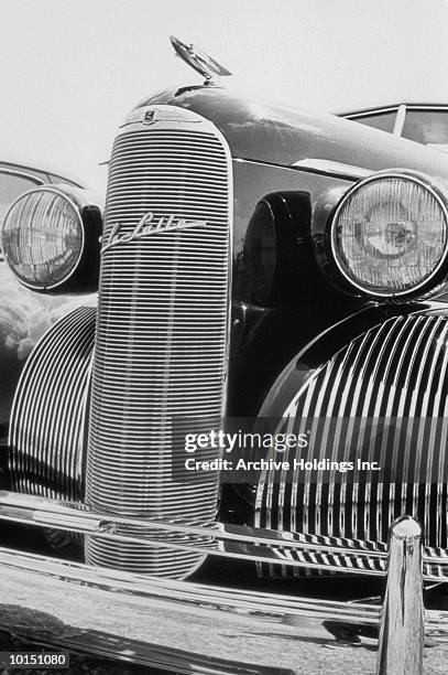 close up of cadillac la salle, circa 1930s - hood ornament stock pictures, royalty-free photos & images