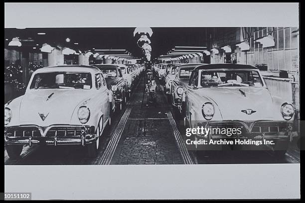 new studebakers from southbend, california, circa 1952 - 1950's cars ストックフォトと画像