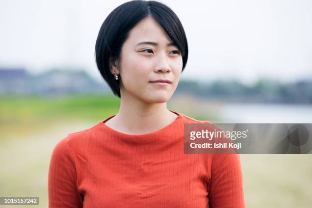 japanese college student's portrait - 美大生　日本 ストックフォトと画像