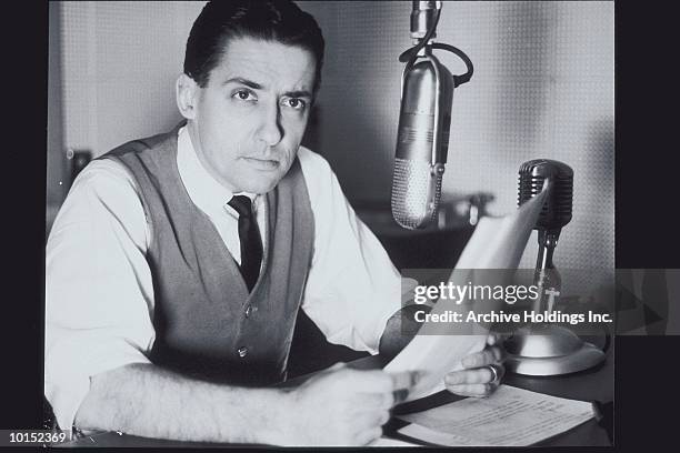 reporter in radio broadcast studio - radio dj stock pictures, royalty-free photos & images