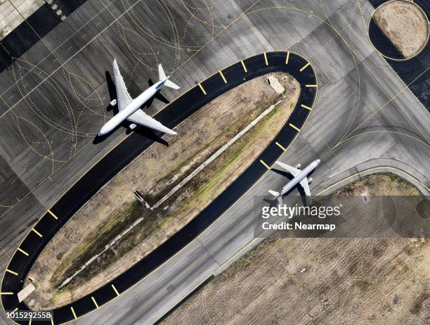 adelaide airport, south australia - airport aerial imagens e fotografias de stock