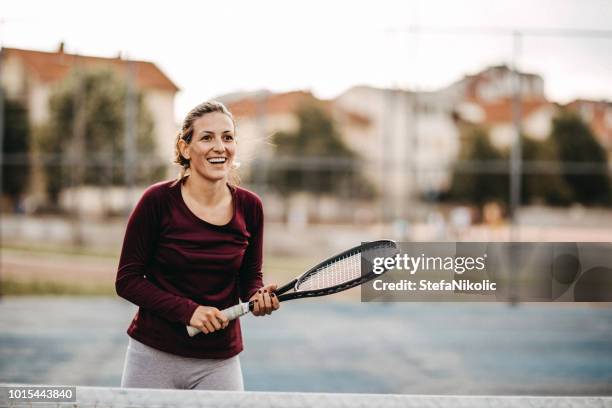 mooie tennisser - tennis woman stockfoto's en -beelden