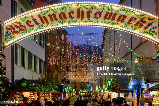 freiburg im breisgau, weihnachtsmarkt (baden-württemberg, deutschland) - freiburg im breisgau stock-fotos und bilder