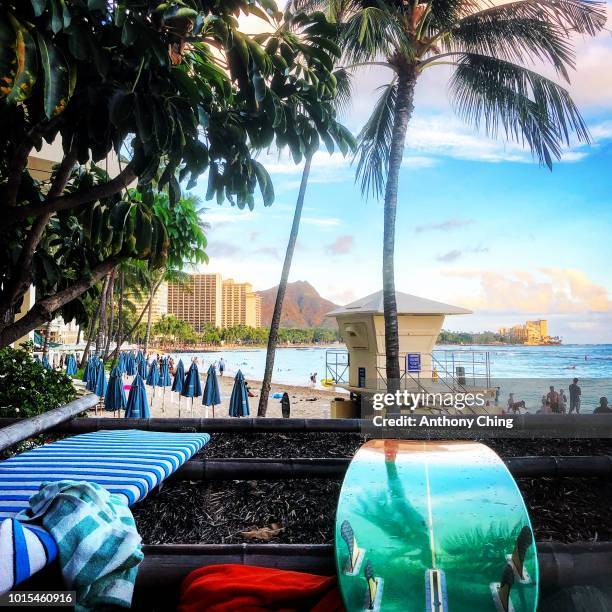 waikiki beach - waikiki beach stock pictures, royalty-free photos & images