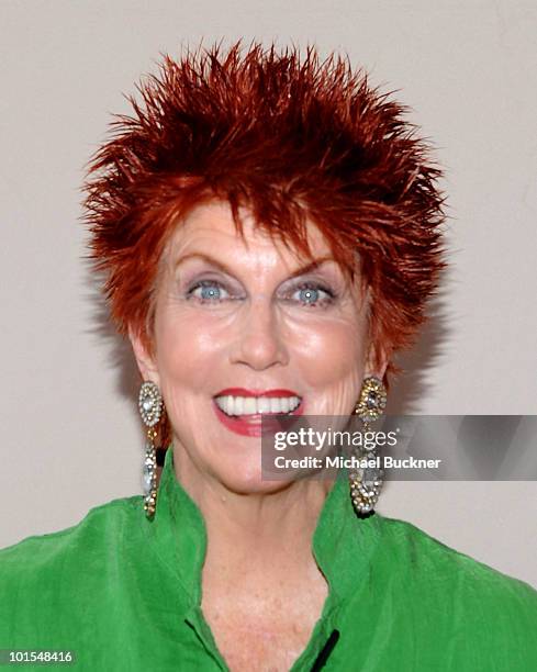 65 Marcia Wallace Actress Stock Photos, High-Res Pictures, and Images
