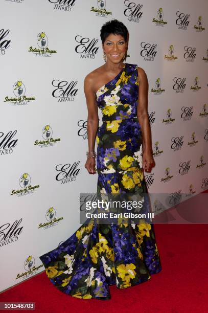 Singer Natalie Cole is all smiles on the red carpet as she arrives to receive the Ella Award presented by The Society of Singers at The Beverly...