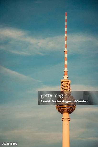 berliner fernsehturm - berlin tower stock pictures, royalty-free photos & images