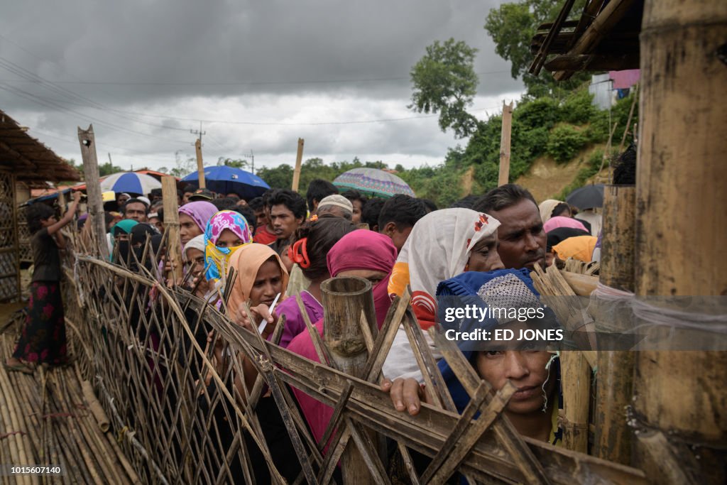 TOPSHOT-BANGLADESH-MYANMAR-REFUGEE-ROHINGYA