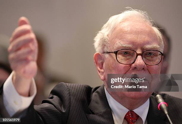 Warren Buffett, Chairman and CEO of Berkshire Hathaway, testifies before the Financial Crisis Inquiry Commission at The New School June 2, 2010 in...