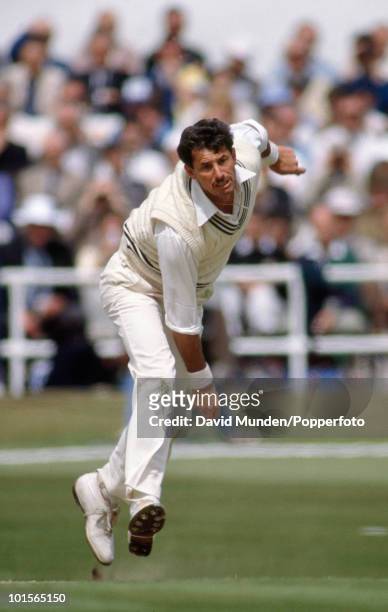 Richard Hadlee bowling for New Zealand during the 1st Texaco Trophy One Day International match between England and New Zealand at Headingley in...
