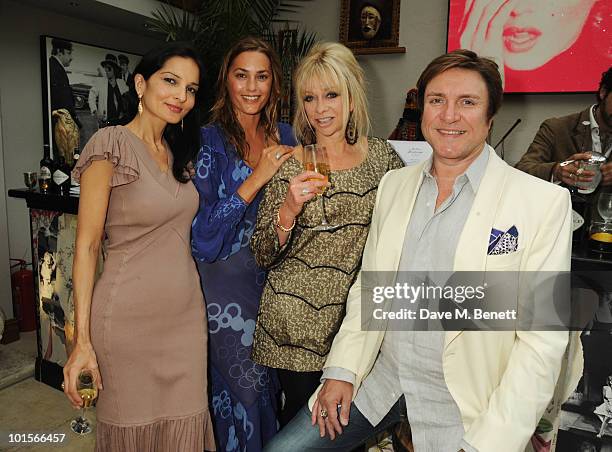 Yasmin Mills, Yasmin Le Bon, Jo Wood and Simon Le Bon attend the Mrs Paisley's Lashings private dinner on June 2, 2010 in London, England.