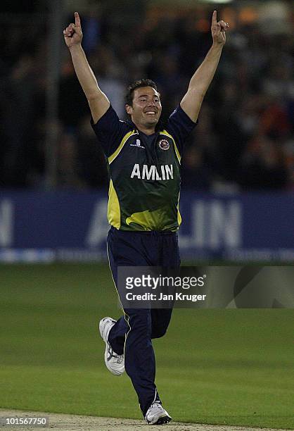 Graham Napier of Essex Eagles celebrates the wicket of Geraint Jones of Kent Spitfires during the Friends Provident T20 match between Essex Eagles...