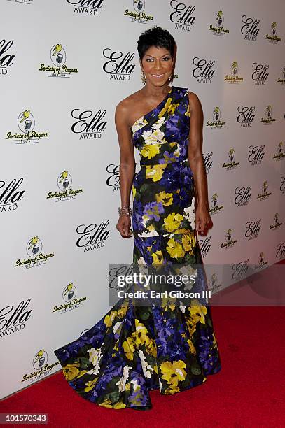 Singer Natalie Cole is all smiles on the red carpet as she arrives to receive the Ella Award presented by The Society of Singers at The Beverly...