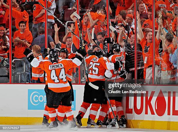 The Philadelphia Flyers celebrate after defeating the Chicago Blackhawks 4-3 in overtime in Game Three of the 2010 NHL Stanley Cup Final at the...