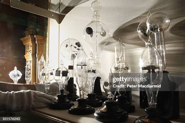 Science Radiometer Radiometers Photos and Premium High Res Pictures - Getty Images
