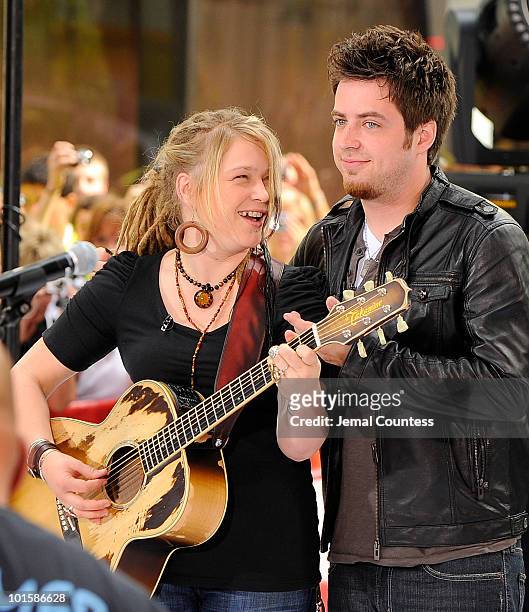 American Idol 2010 runner-up Crystal Bowersox and American Idol 2010 Winner Lee DeWyze pose for photos on NBC's "Today" at Rockefeller Center on June...