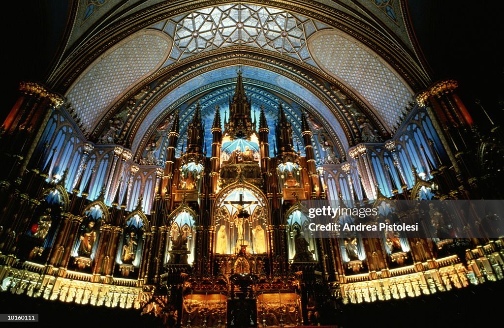 NOTRE DAME, OLD MONTREAL QUEBEC