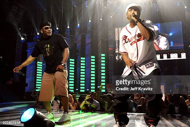 Nelly and Murphy Lee perform onstage at the 2010 Vh1 Hip Hop Honors at Hammerstein Ballroom on June 3, 2010 in New York City.