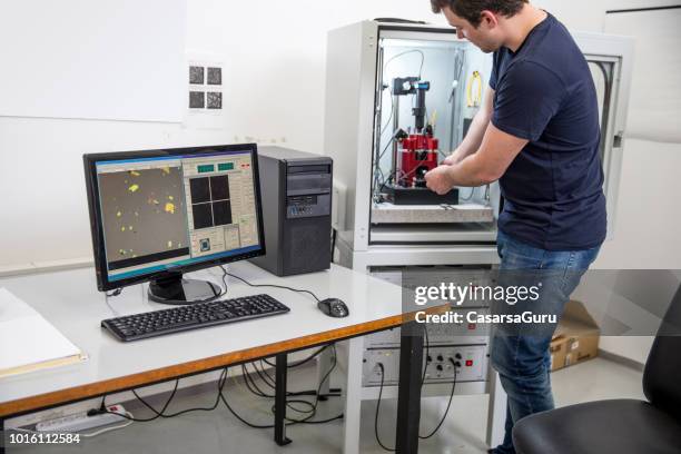 Macroscope Vector 1,970 Atom Under Microscope Stock Photos and High-Res Images - Getty Images