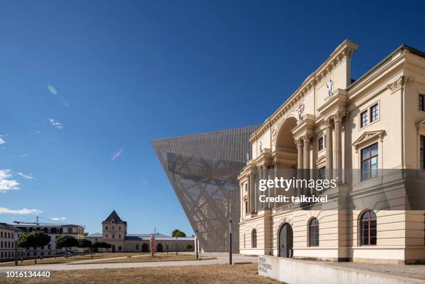 museo di storia militare della bundeswehr, dresda, germania - bundeswehr military history museum foto e immagini stock