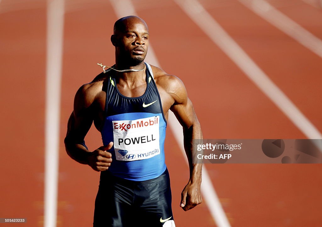 Jamaican runner Asafa Powell, wins the s