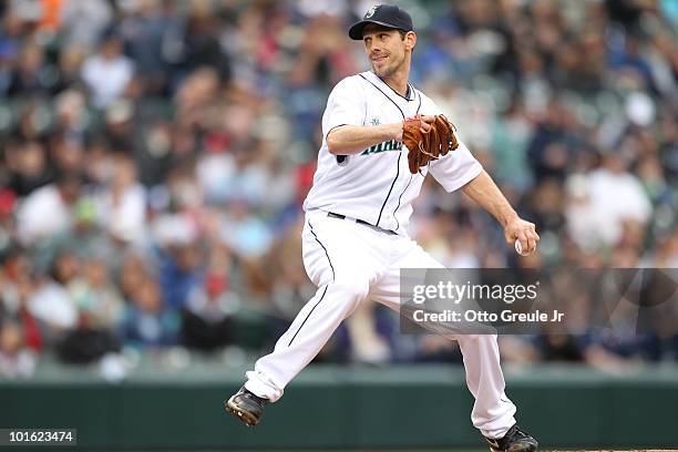 Starting pitcher Cliff Lee of the Seattle Mariners pitches against the Minnesota Twins at Safeco Field on June 2, 2010 in Seattle, Washington.