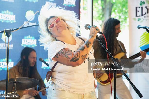 Singer Elle King performs on stage during an EndSession hosted by 107.7 The End at Elysian Capitol Hill on August 13, 2018 in Seattle, Washington.