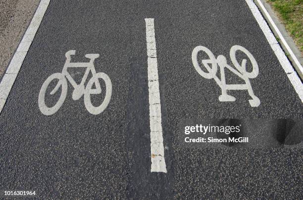 11,967 Two Way Street Stock Photos, High-Res Pictures, and Images ...