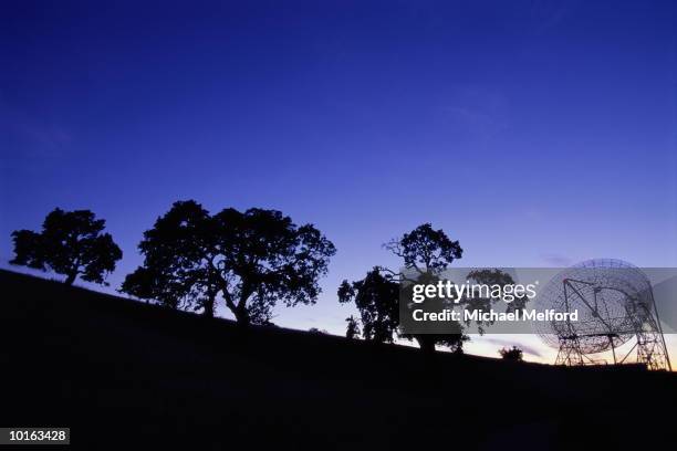 satellite dish, stanford university, california - palo alto stock pictures, royalty-free photos & images