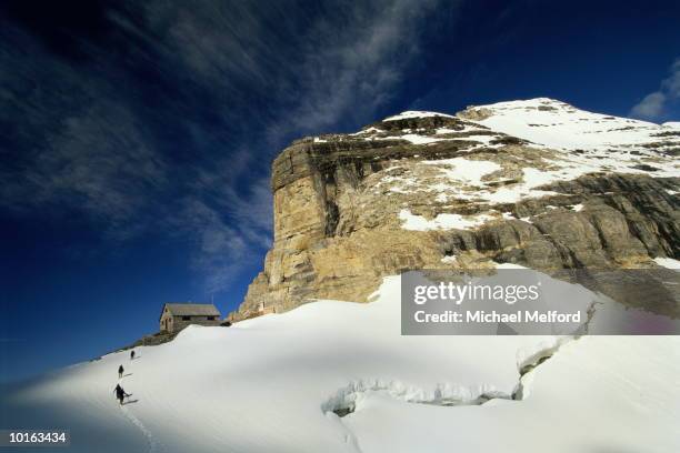 abbot pass, yoho national park, british columbia - abbot pass stock pictures, royalty-free photos & images