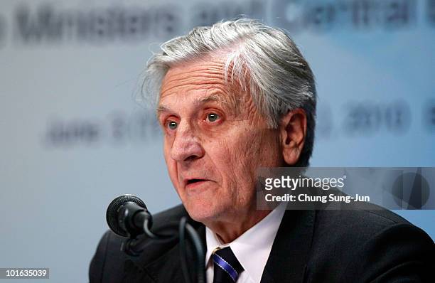Central Bank Jean-Claude Trichet attends a press conference at the G-20 Financial Ministers and Central Governors meeting at Grand Hotel on June 5,...