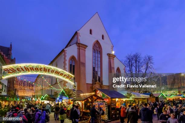 freiburg im breisgau, weihnachtsmarkt (baden-württemberg, deutschland) - freiburg im breisgau stock-fotos und bilder
