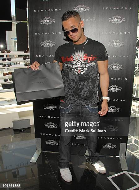 Mike Sorrentino attends Sean John Shop Future pop up shop on June 5, 2010 in Los Angeles, California.