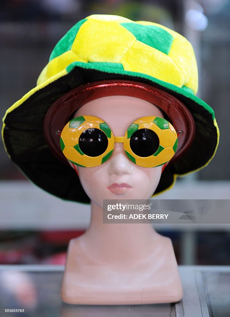 A hat and a pair of sunglasses shaped li