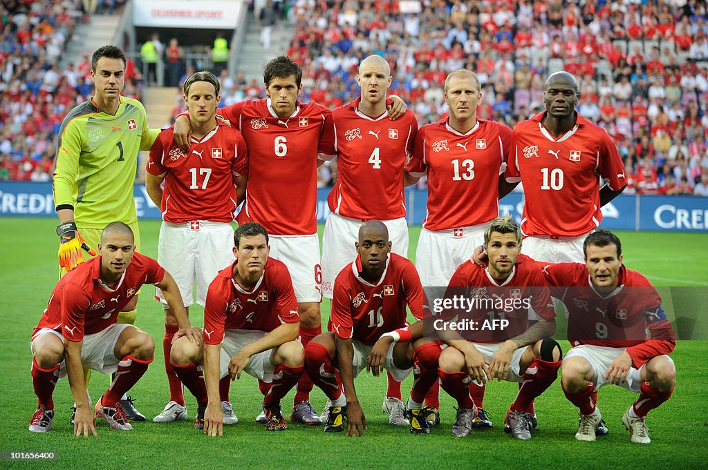 Switzerland national football team poses