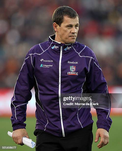 Mark Harvey, coach of the Dockers leaves the field during the round 11 AFL match between the Adelaide Crows and the Fremantle Dockers at AAMI Stadium...