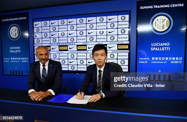 Head coach FC Internazionale Luciano Spalletti and FC Internazionale Milano board member Steven Zhang Kangyang pose for a photo during extends...