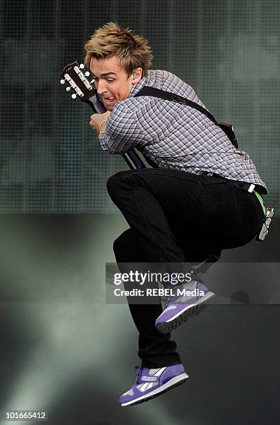 Guitarist Tom Fletcher of the British pop rock band McFly performs on stage at the Rock in Rio Madrid music festival on June 6, 2010 in Arganda del...